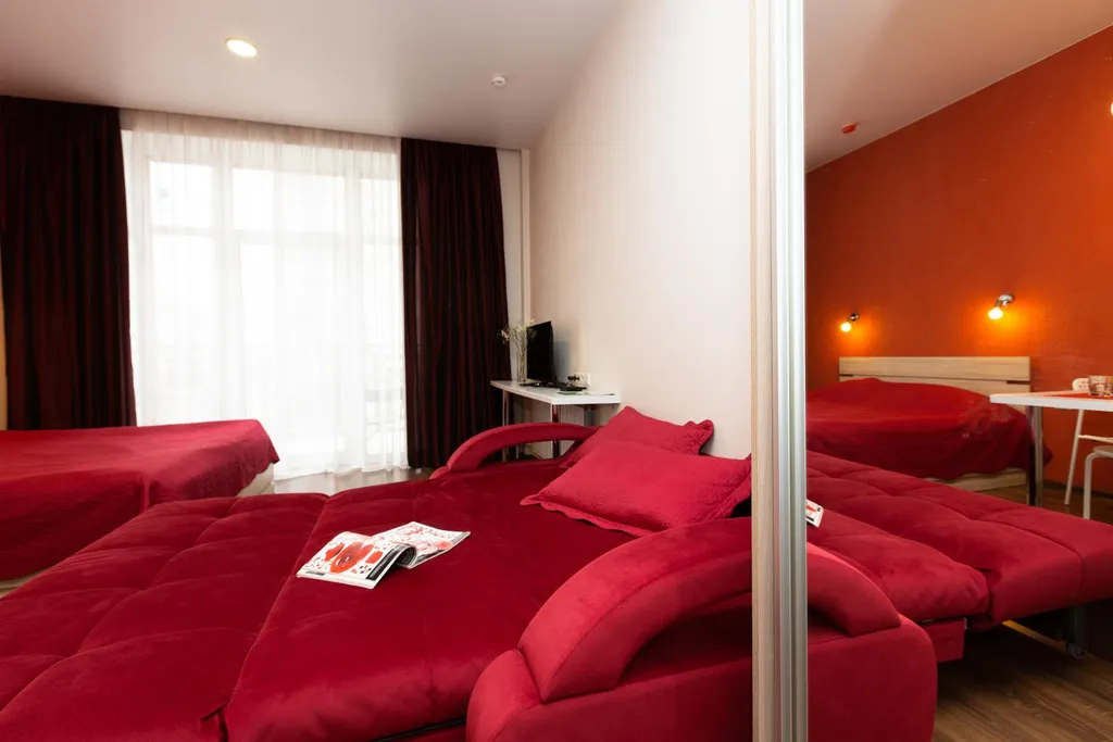 Апартамент в центре у БЦ Высоцкий, Антей