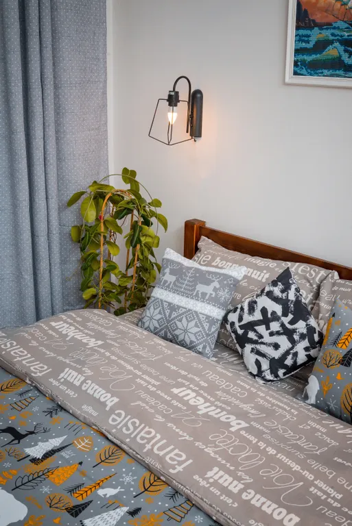 Двухкомнатная квартира на Холмогорова