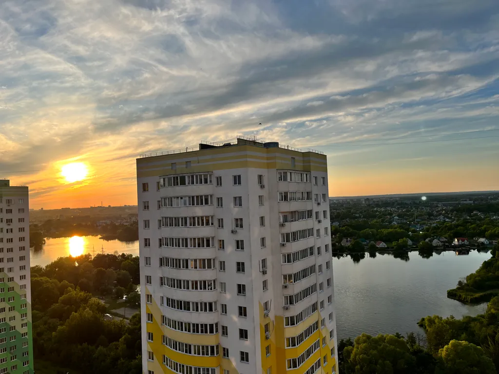 Квартира на берегу Суры под облаками