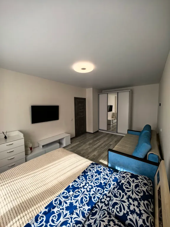 Теплая хорошая квартира