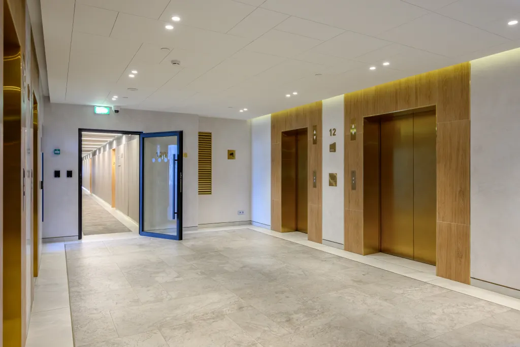 Стильный видовой апартамент в центре