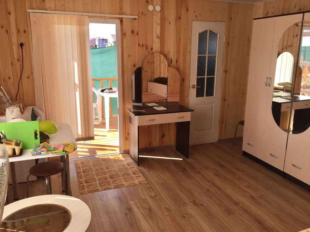 Домик с верандой