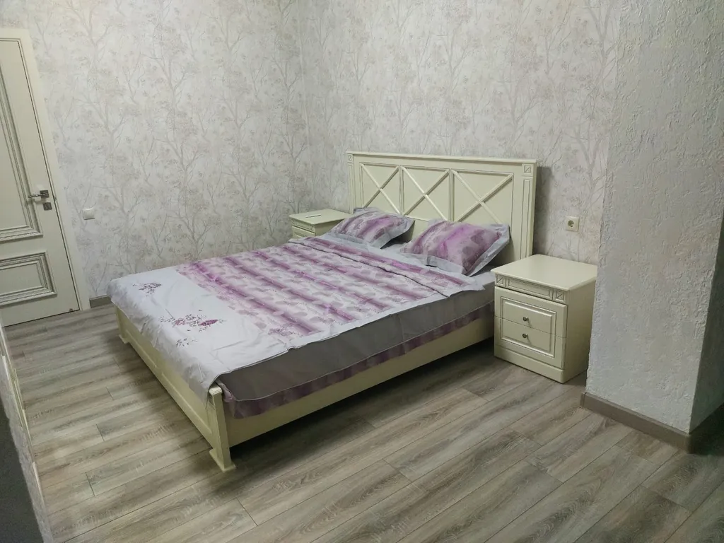 Просторная двушка в уютном районе