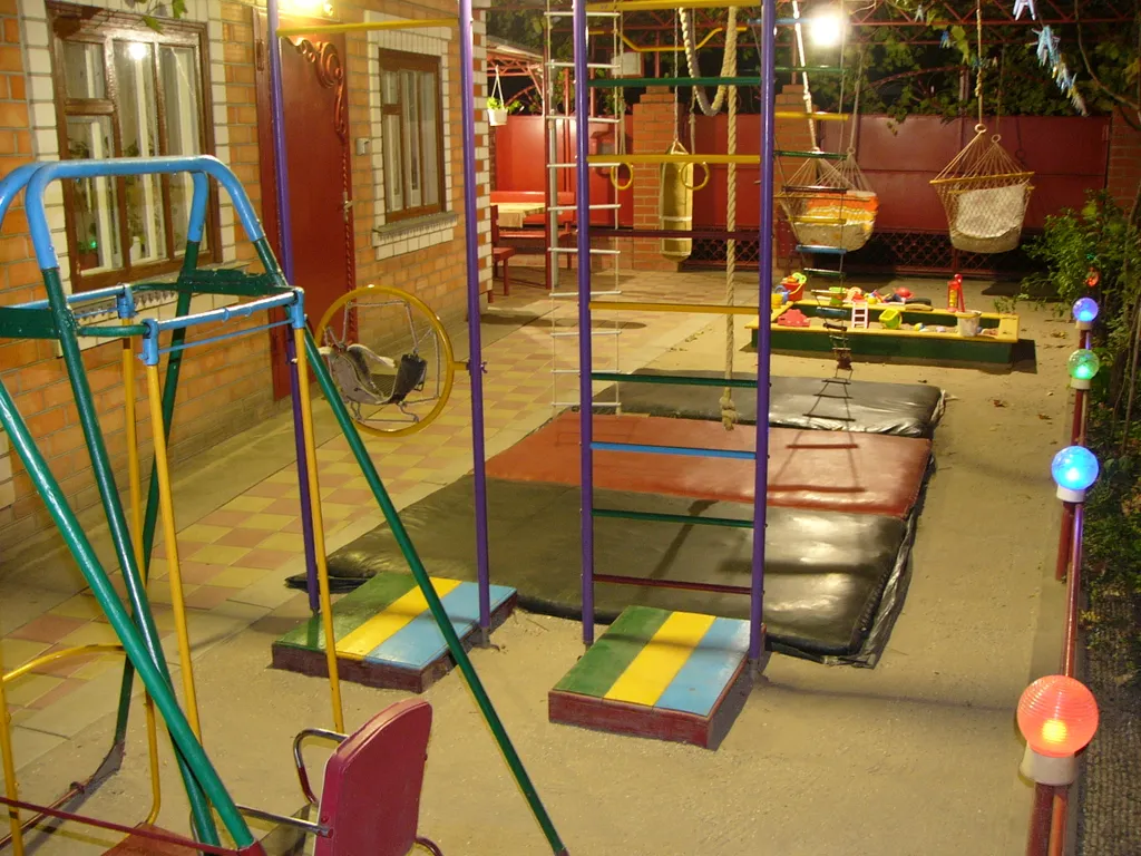 Номер со своей территорией для отдыха под навесом