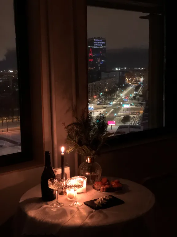 Атмосферная квартира с красивыми закатами