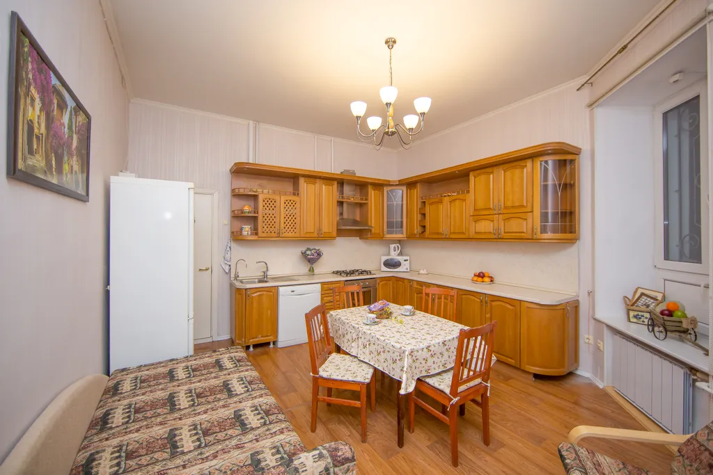 St Isaak 2BTH Grand Apartment