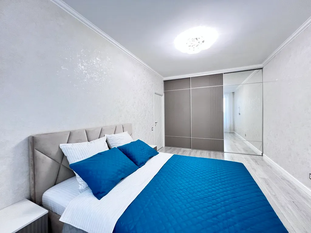 Стильная современная двушка центр