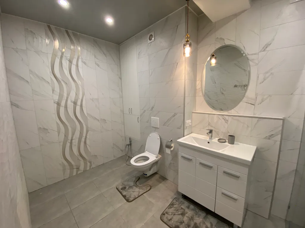 Трёхкомнатная квартира в центре с новым ремонтом