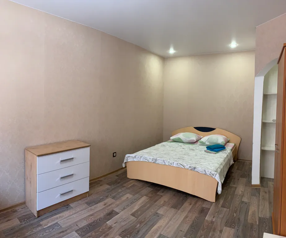 Квартира в центре, ЖД