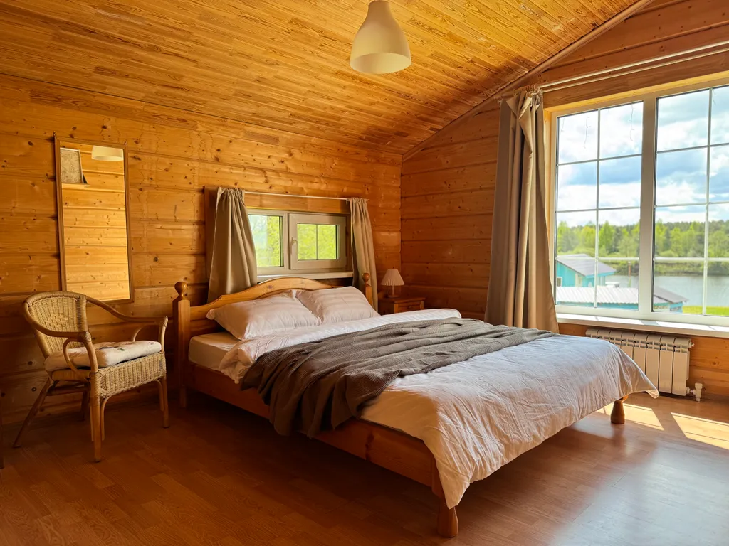 Дом Шива на берегу реки Медведицы