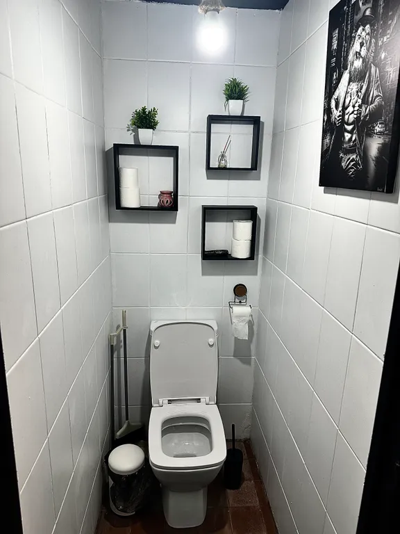 Таунхаус в стиле лофт. Проектор. 
3 минуты до Волги. Песчаный пляж.