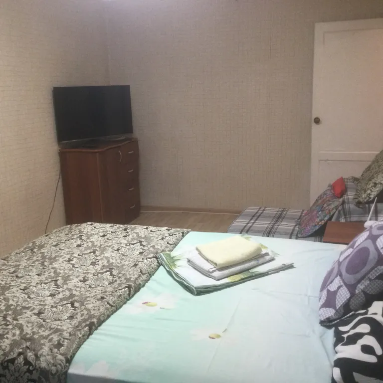 Двухкомнатная квартира с видом на купола церкви и мемориал