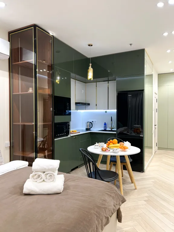 Уютная дизайнерская студия на 16 этаже в ЖК Modera Towers