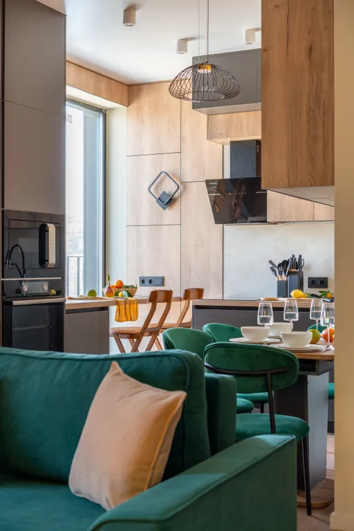 Просторная дизайнерская квартира с видовой терассой на берегу моря