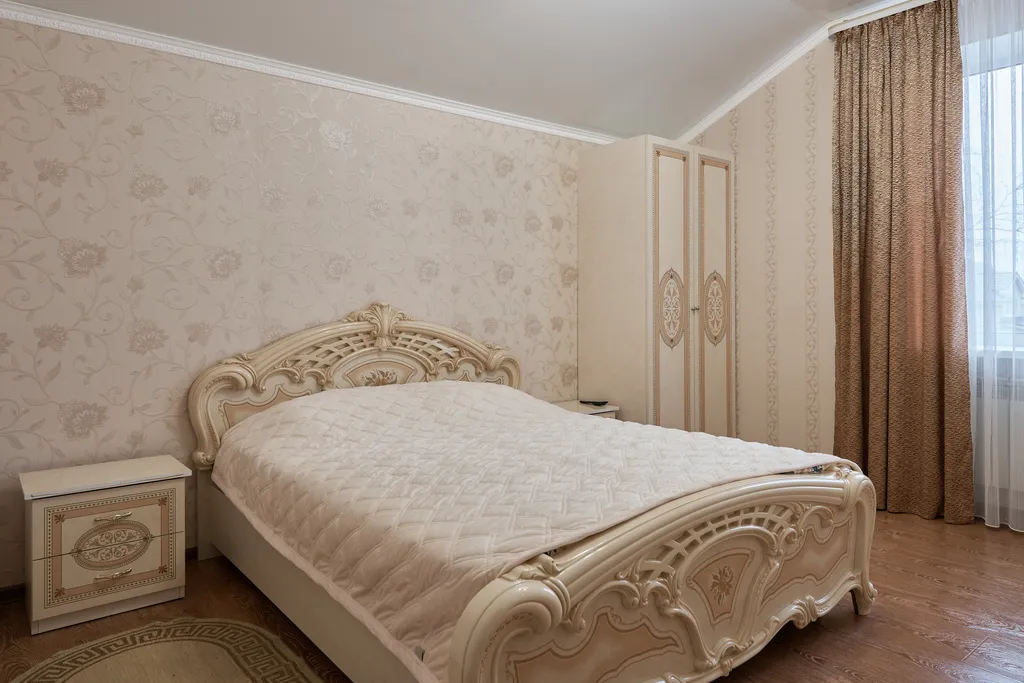 Большой, уютный семейный дом