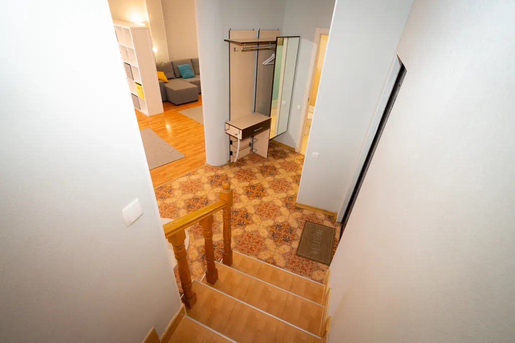 Стильная 2-х этажная квартира для большой семьи или дружной компании