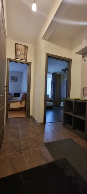 Большая однокомнатная, с большой кухней, у метро Дунайская
