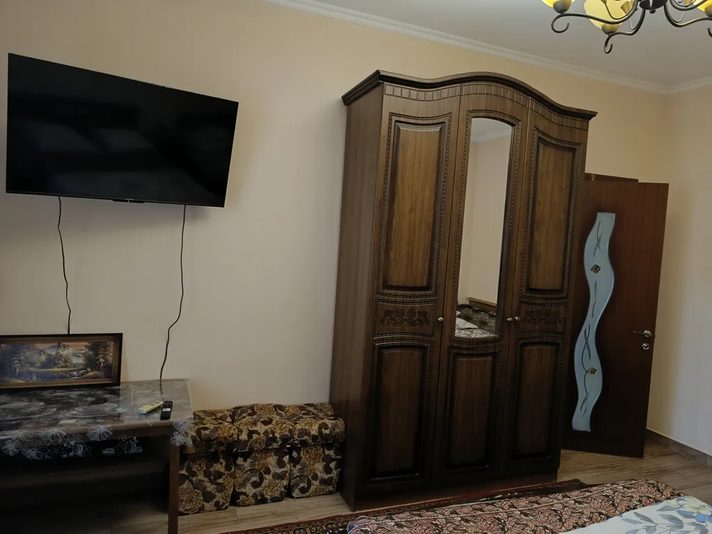 Коттедж Дом утопающий в зелени и очень уютный — Геленджик