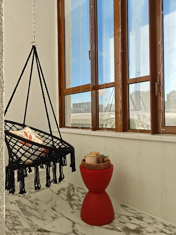 Студия с видом на кампус