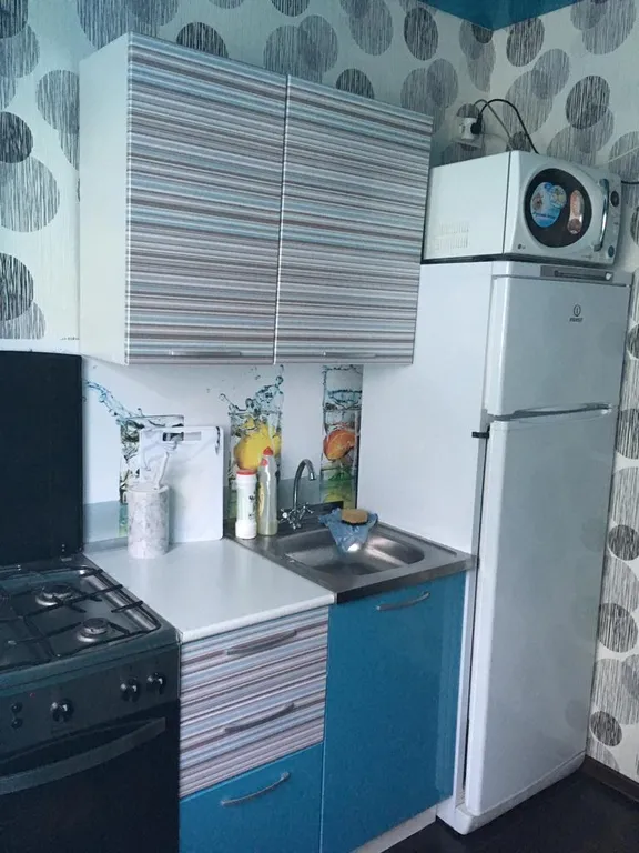 Тёплая и чистая квартира в центре города — аренда посуточно в Североморск