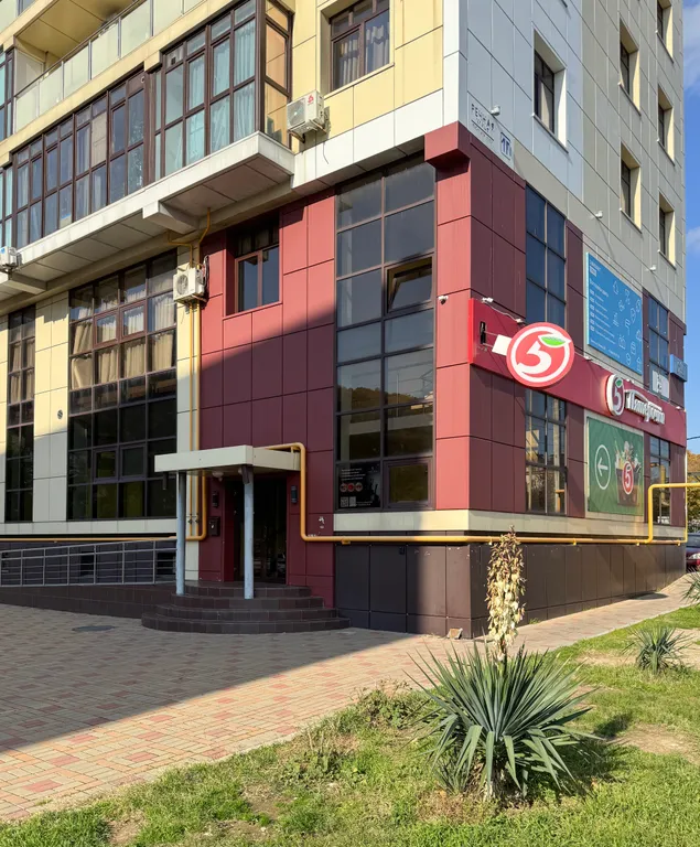 Студия с балконом