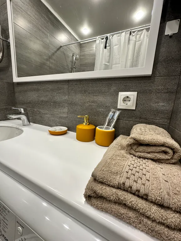 Квартира Modern Studio with IKEA Décor — Алматы