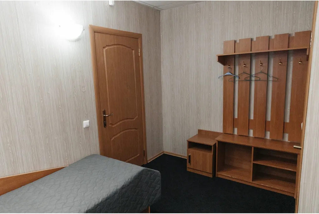 Двухместный номер в корпусе, 5 минут пешком до Вотчины деда мороза