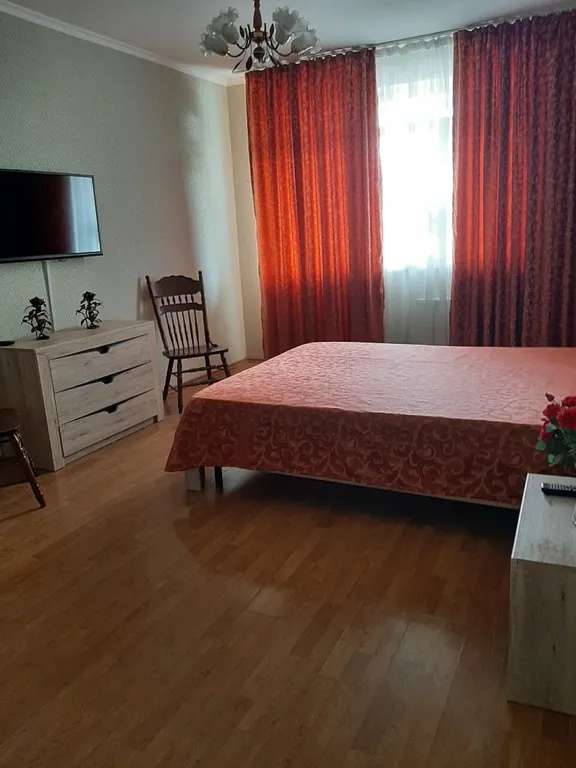 Просторная квартира в центре города недалеко от моря