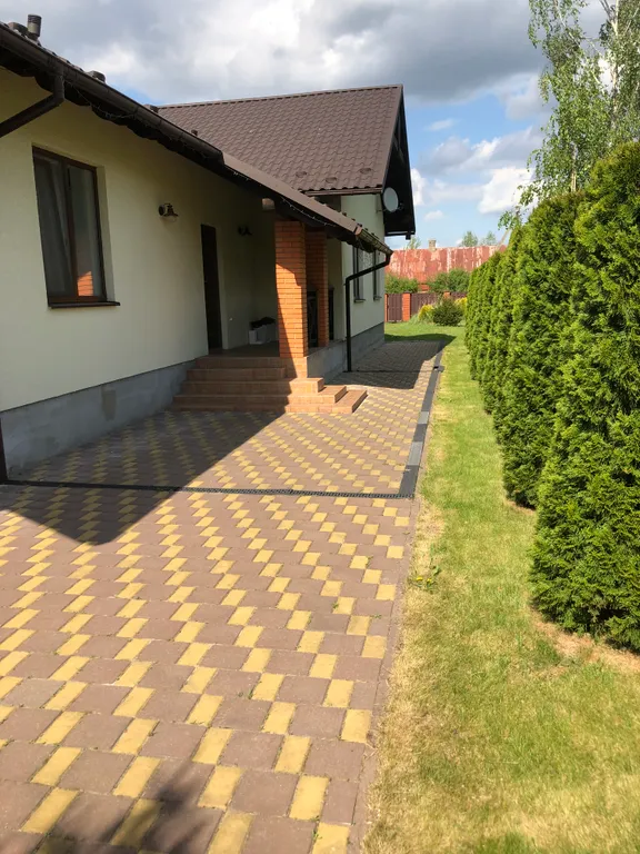 Уютный семейный дом на заливе вблизи города Брест