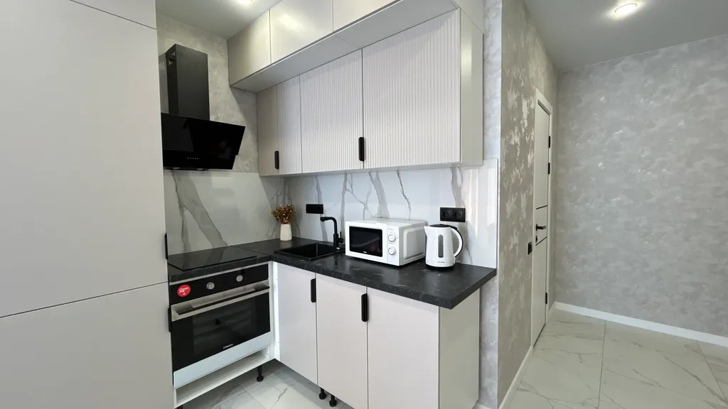 Дизайнерская стильная двушка, 5 раздельных мест с двумя кроватями