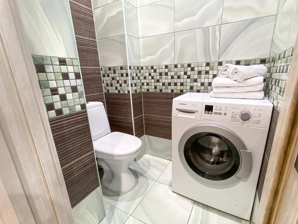 Двушка с камином и видом на реку у ТЦ Аквамолл