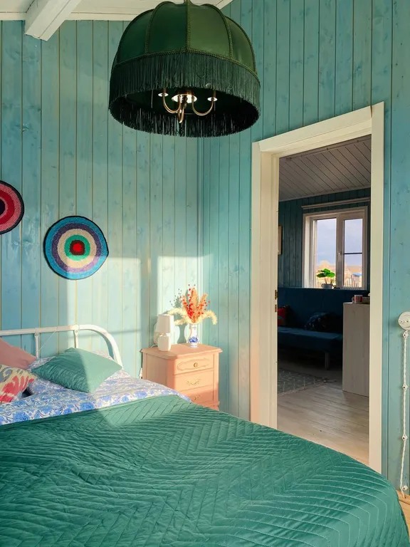 Дизайнерский домик у леса