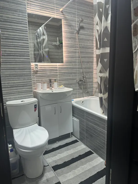 Чистая 2-комнатная в спальном районе с отличным ремонтом