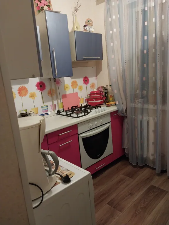 Сдам однокомнатную квартиру . Уютно .