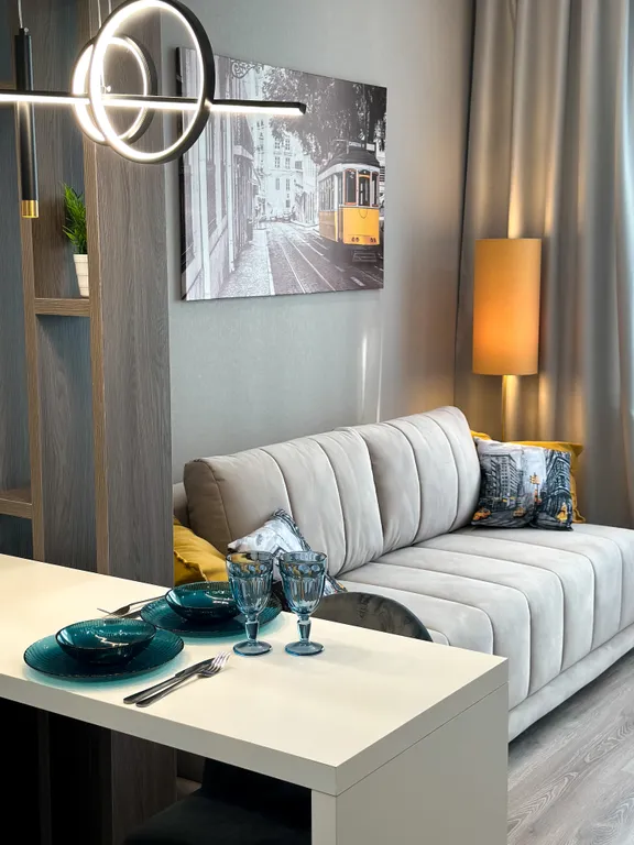 Квартира Двухкомнатные апартаменты бизнес-класса — аренда посуточно в Тольятти