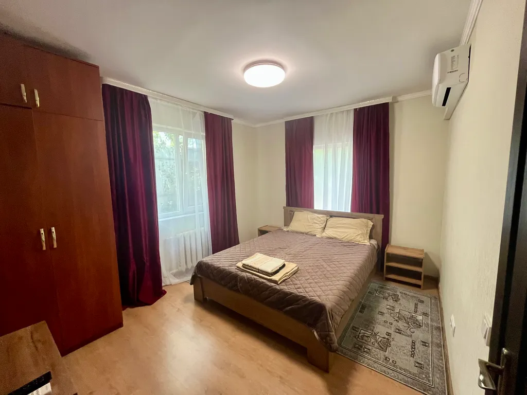 Коттедж Двухкомнатный дом с зоной отдыха и гамаком в 15 минутах от моря — Севастополь