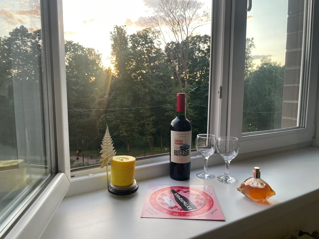 Полноценная двухкомнатная квартира с видом на платоновский парк