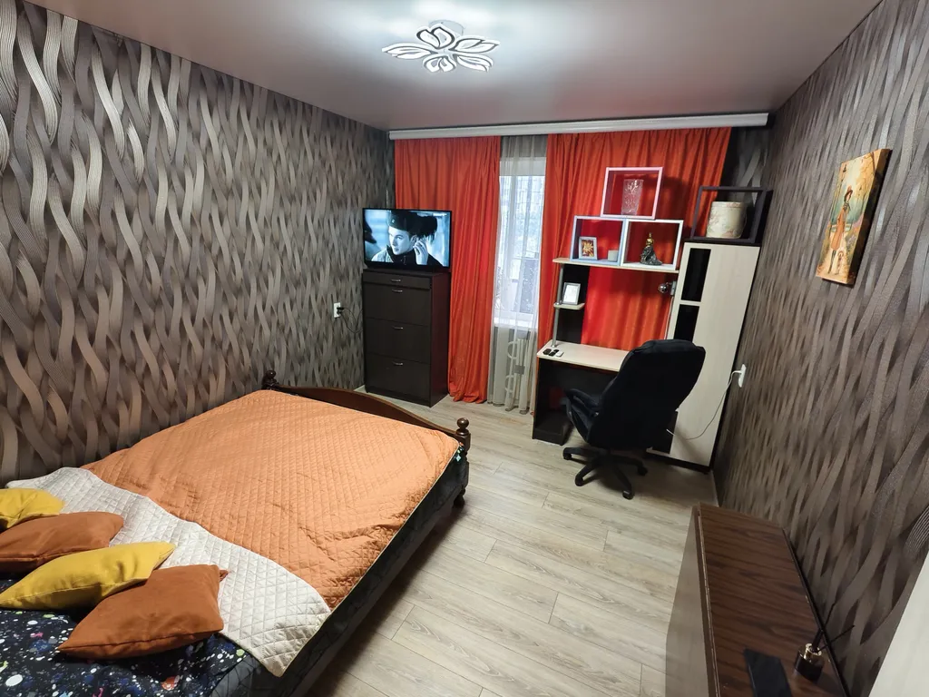 Новая 2-ух-комнатная квартира с хорошим расположением