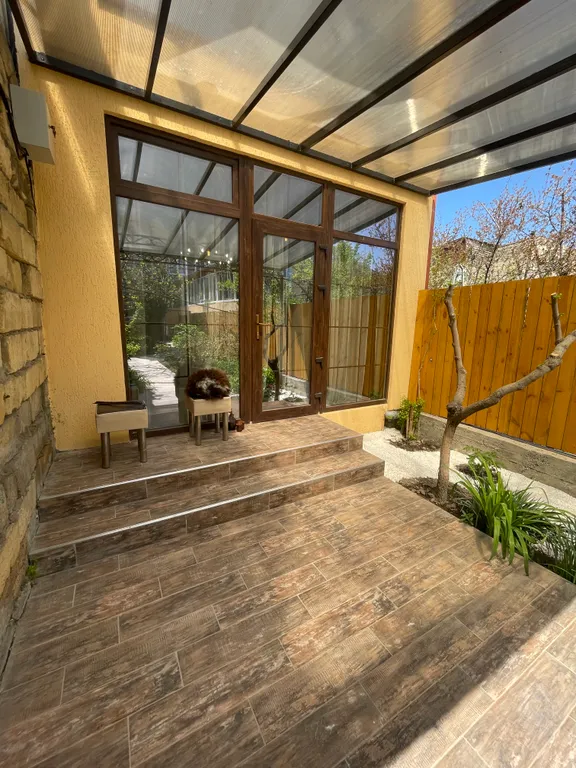 Коттедж Добрый домик Роуз — Дербент