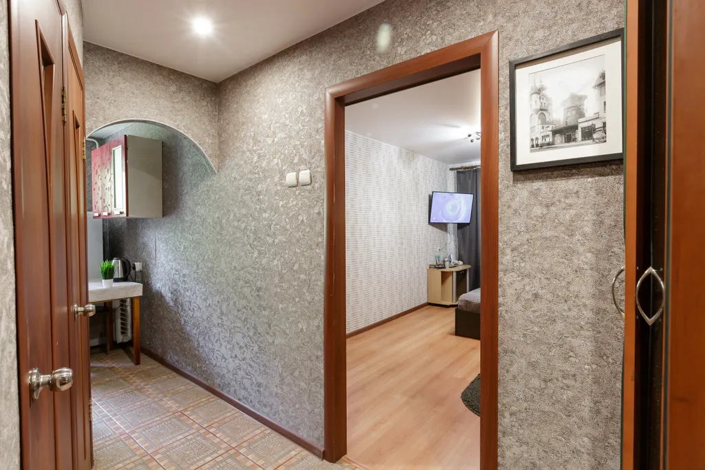 Двухкомнатная квартира в 2х остановках от центра города