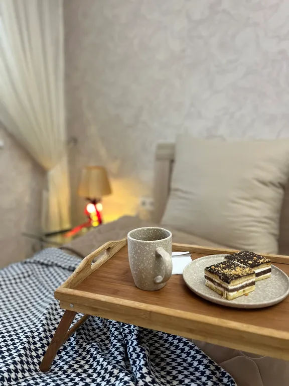 Студия располагается рядом с жд вокзалом.