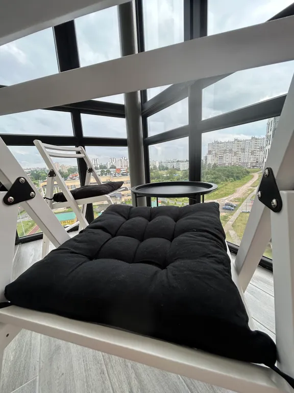 Комфортабельная квартира-студия с видом на город — аренда посуточно в Хотицы