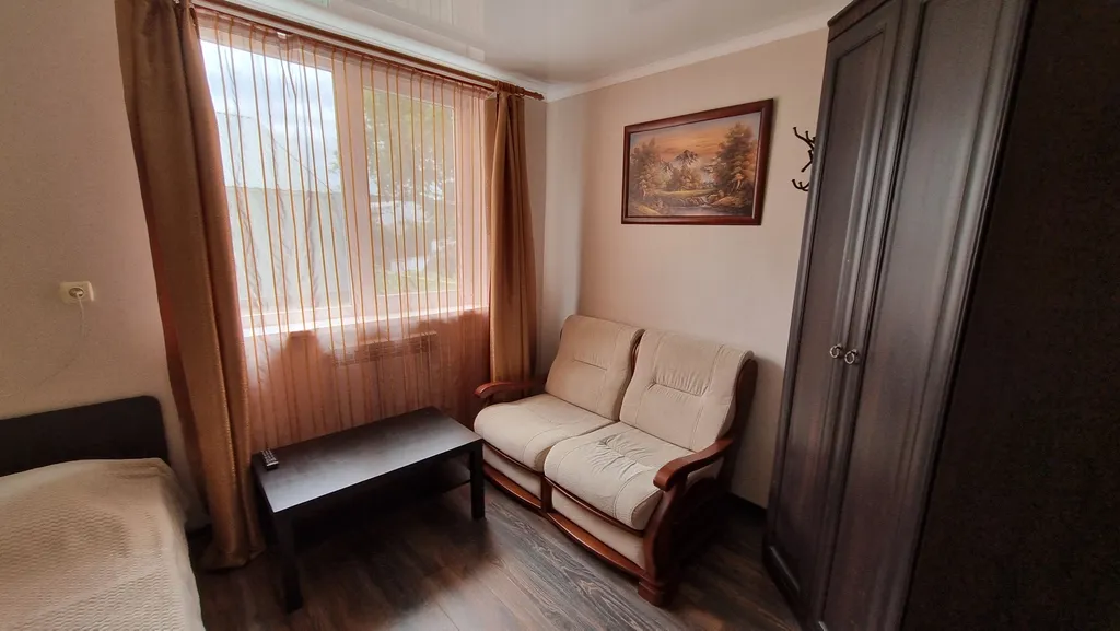 Дом рядом с морем в тихом районе