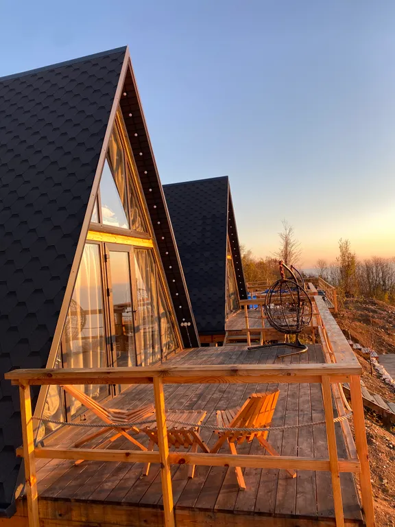 Новый глэмпинг в горах с панорамным видом на олимпийский парк