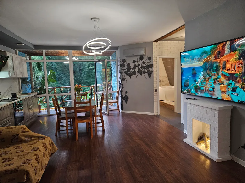 Коттедж Мансардный этаж с видом на лес вокруг — Сочи