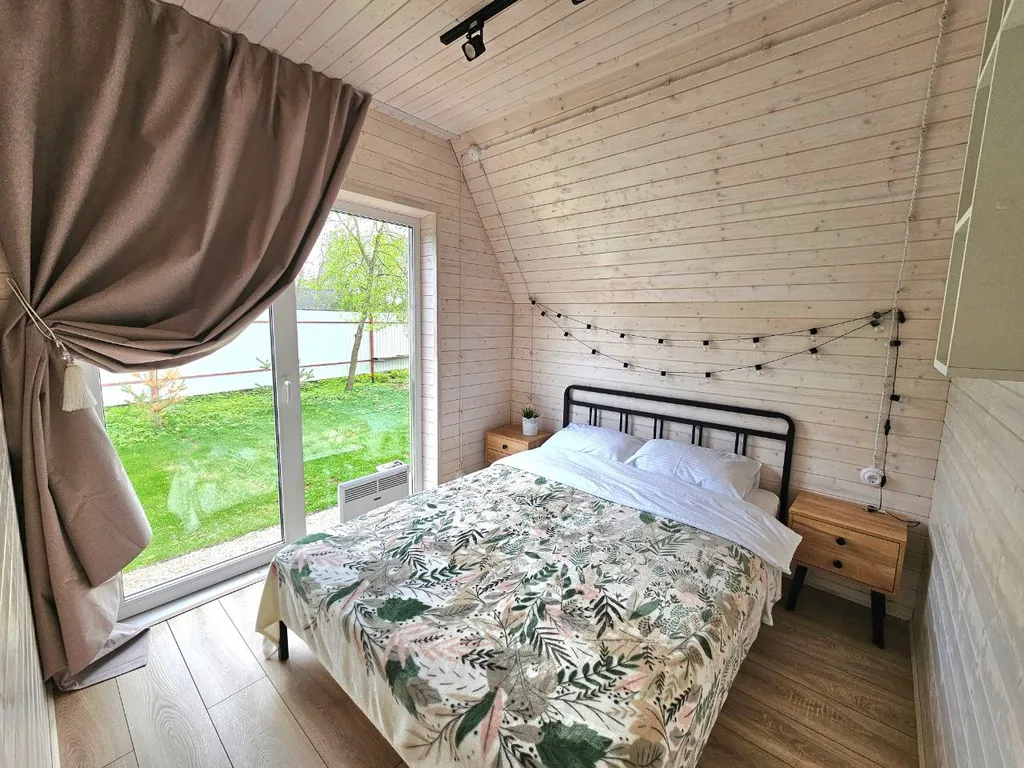 Дом А-фрейм на речке под Клином