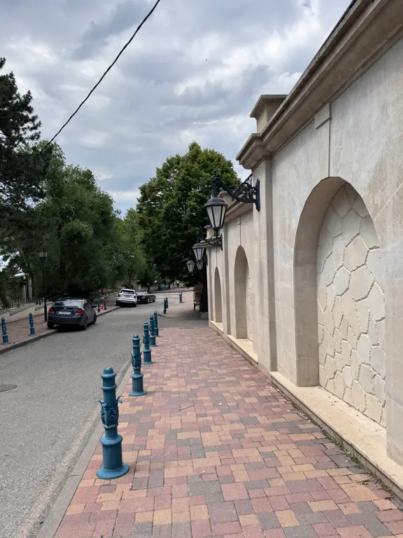 Отдых в минуте ходьбы от Нарзанной галереи!