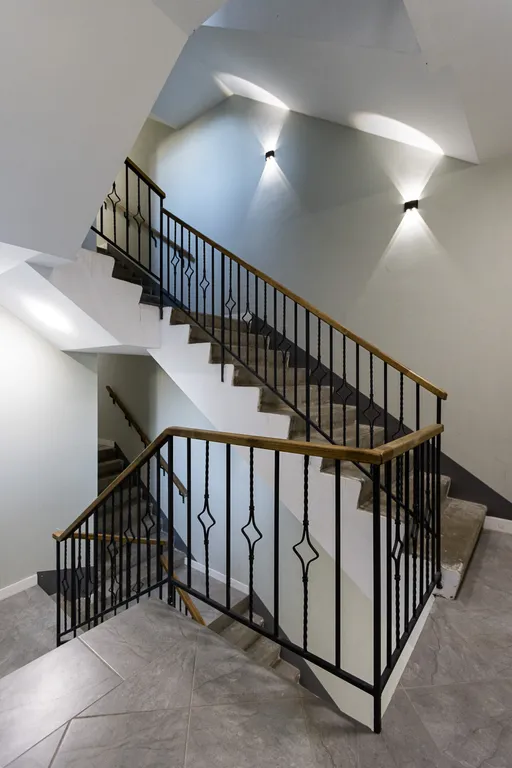 Центр. Тишина. Парковка с Точно Ключи