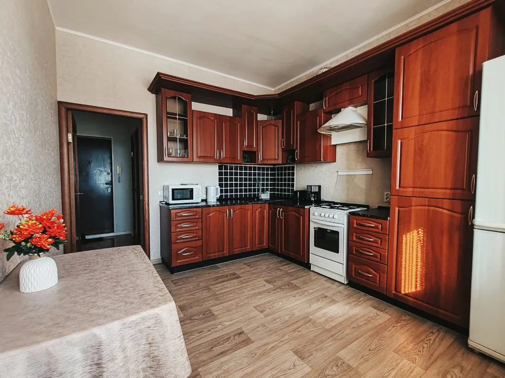 Квартира возле микрохирургии глаза имени Федорова