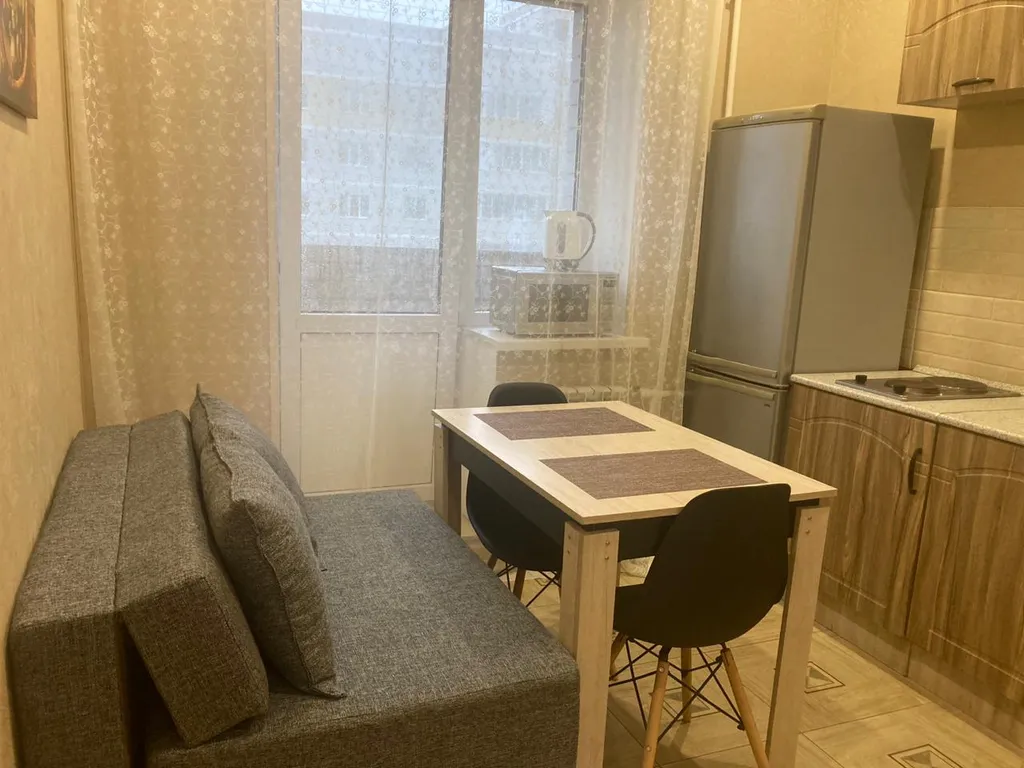 Новая большая квартира с хорошим ремонтом в 3 минутах езды от М4